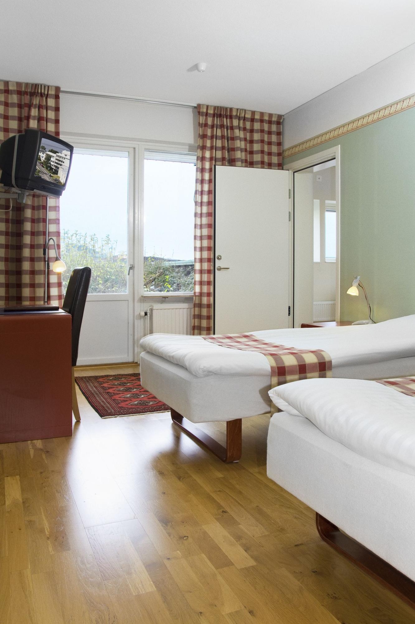 Bohusgarden Hotell & Konferens Uddevalla Exterior foto